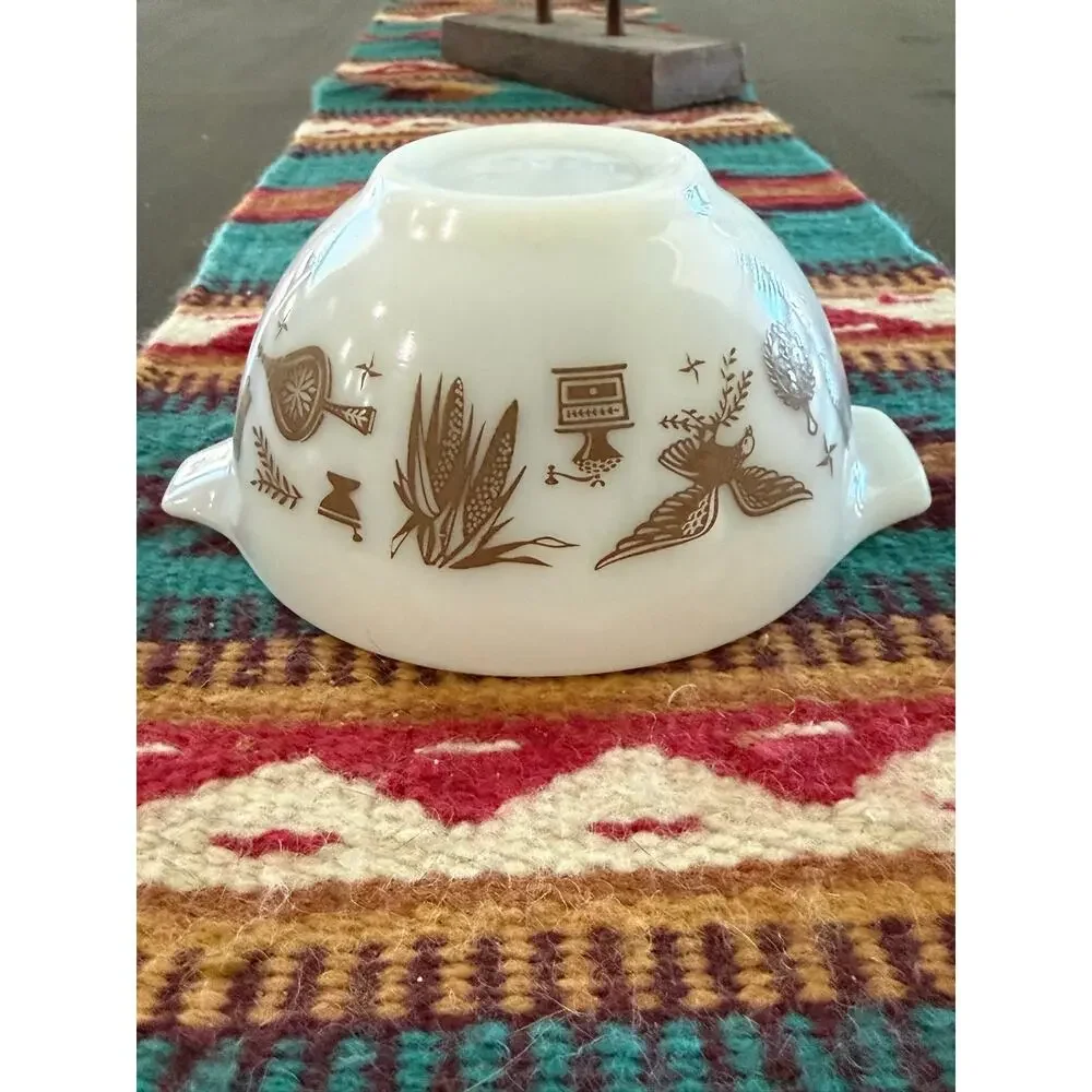 Vintage Pyrex Early American Cinderella Mixing Bowl #443 2.5 Qt Brown White USA
